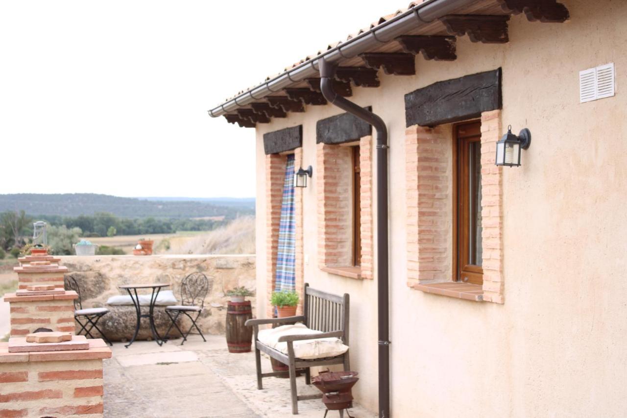 Casa Rural La Charolesa Aguilera ภายนอก รูปภาพ