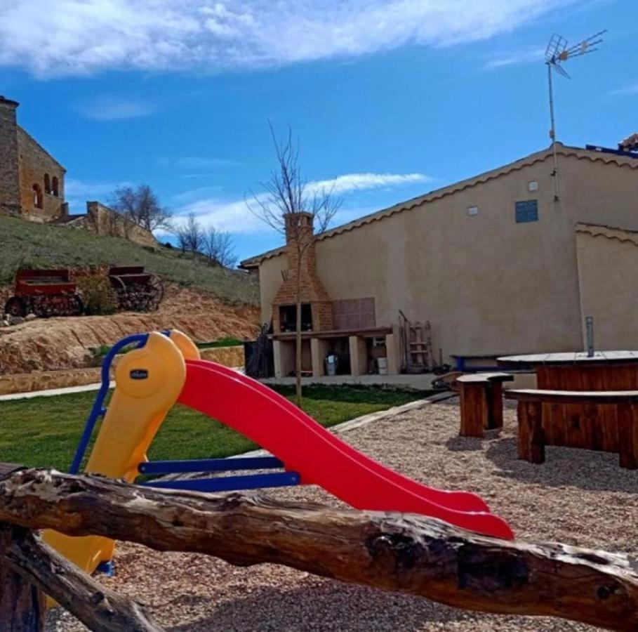 Casa Rural La Charolesa Aguilera ภายนอก รูปภาพ