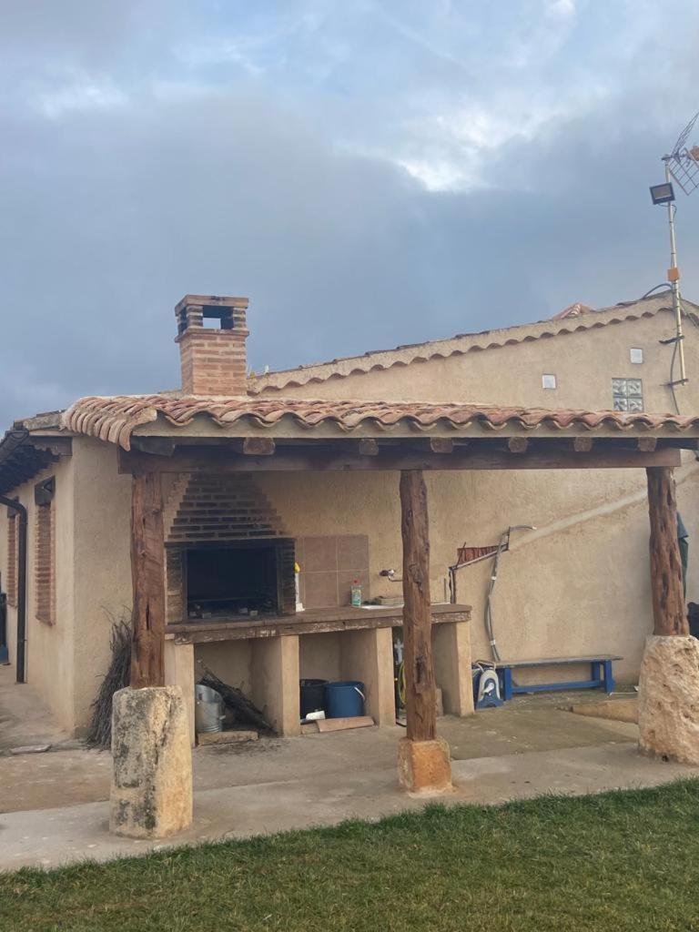 Casa Rural La Charolesa Aguilera ภายนอก รูปภาพ